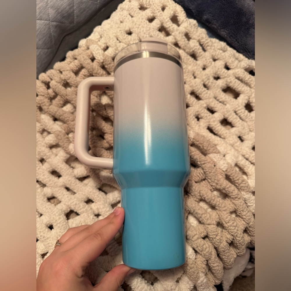 Stanley 40oz - image 4